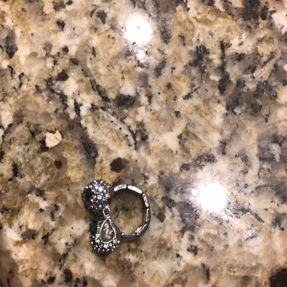 Bow ring - Picture 3 of 3